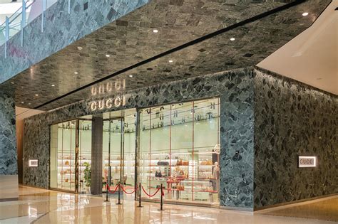 gucci las vegas crystals